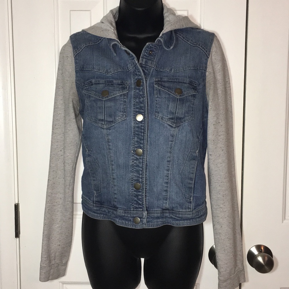 Woman’s Denim Hybrid Jacket